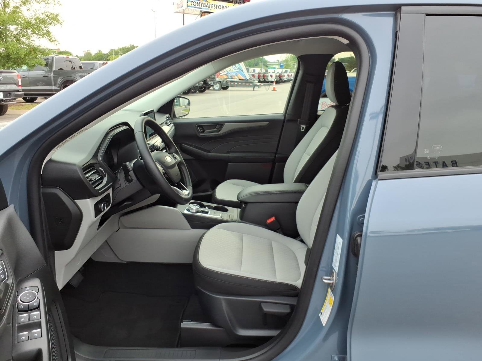 Certified 2026 Ford Escape Active w/ Cold Weather Package AWD/4WD image 12