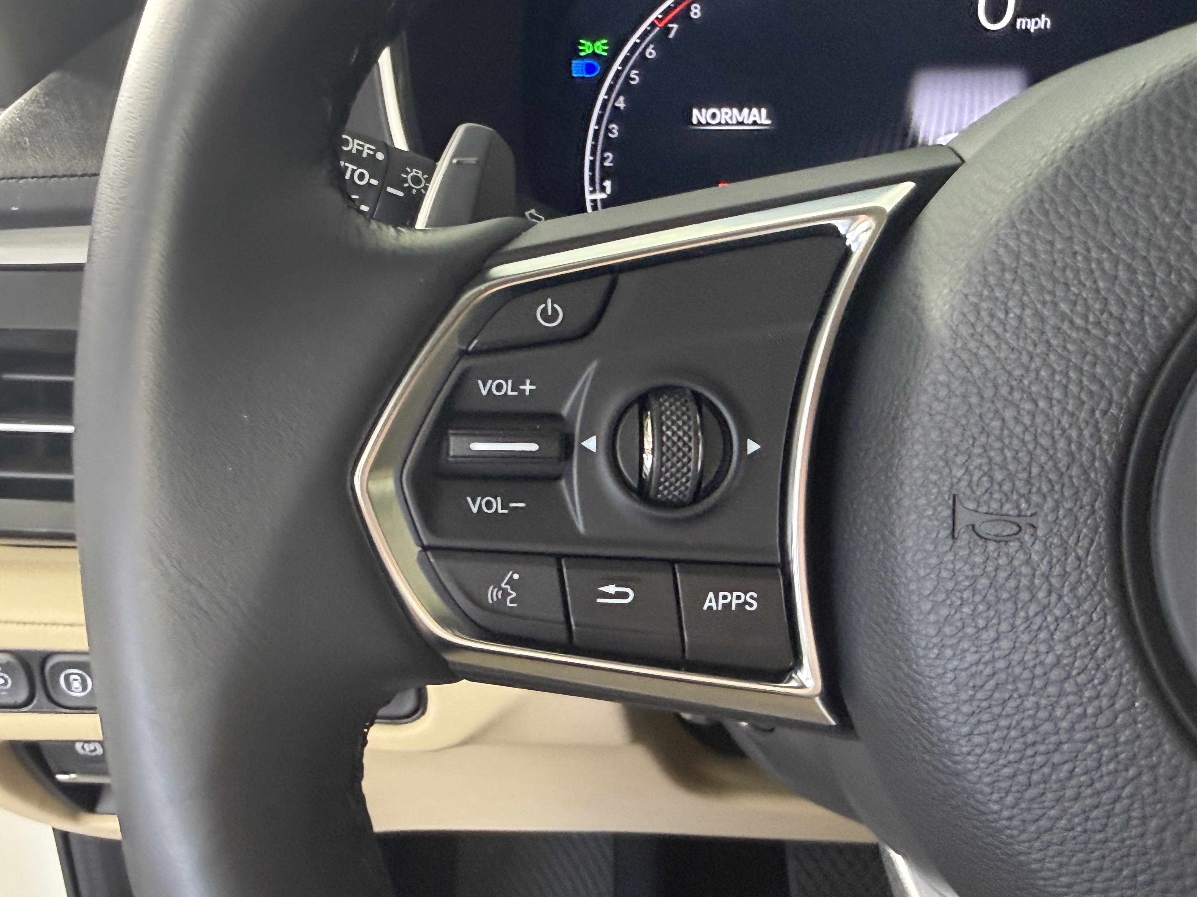 Used 2023 Acura MDX SH-AWD w/ Technology Package image 25