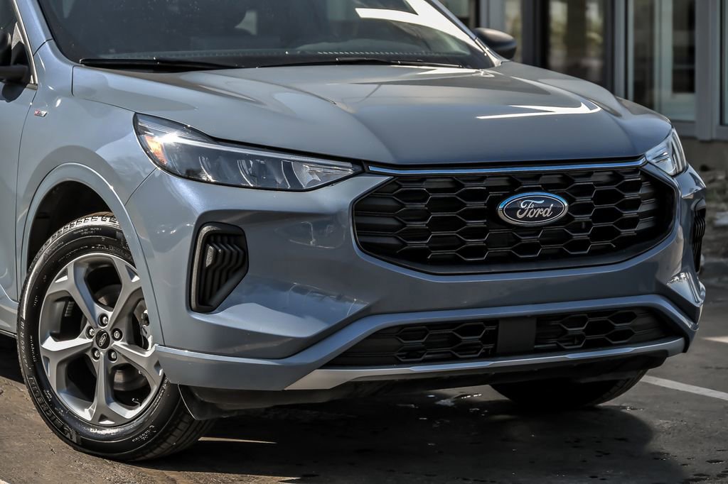 Certified 2024 Ford Escape ST-Line w/ Tech Pack #1 image 10