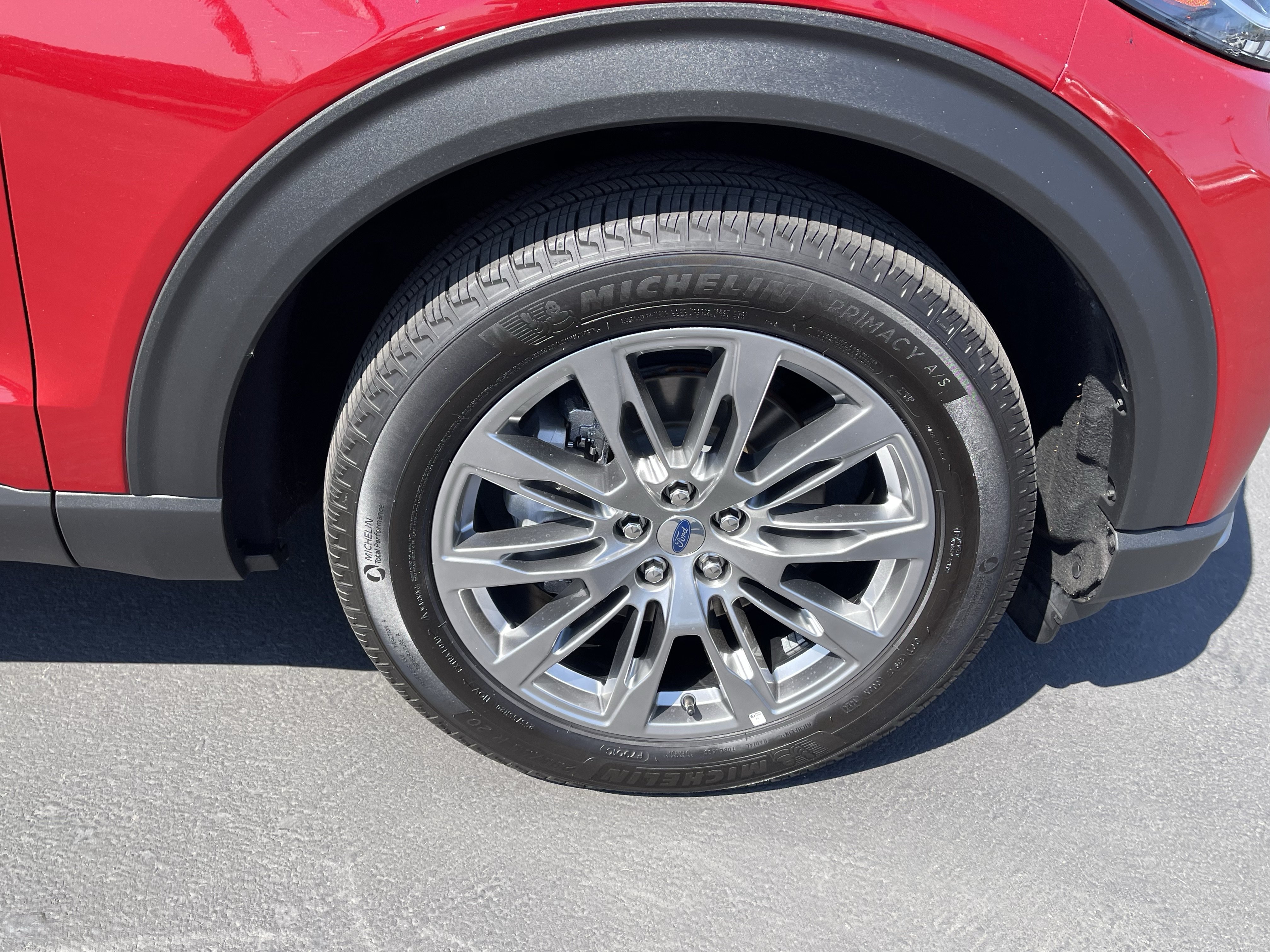 Certified 2025 Ford Explorer Platinum AWD/4WD image 5