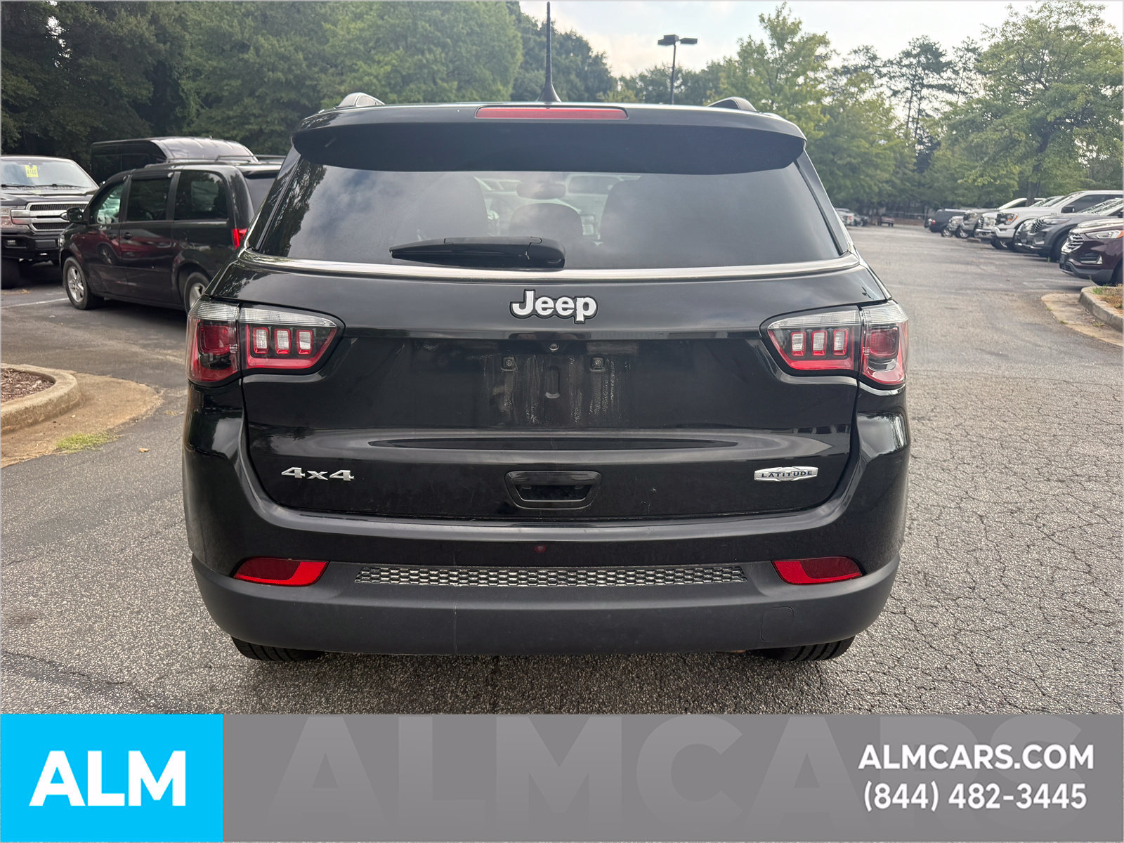 Used 2024 Jeep Compass Latitude AWD/4WD image 12
