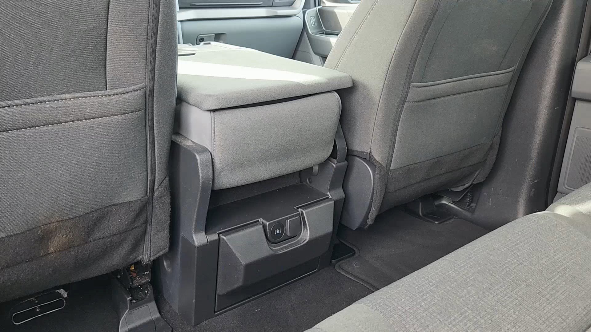 Certified 2025 Ford F150 XLT w/ Equipment Group 301A Standard image 18