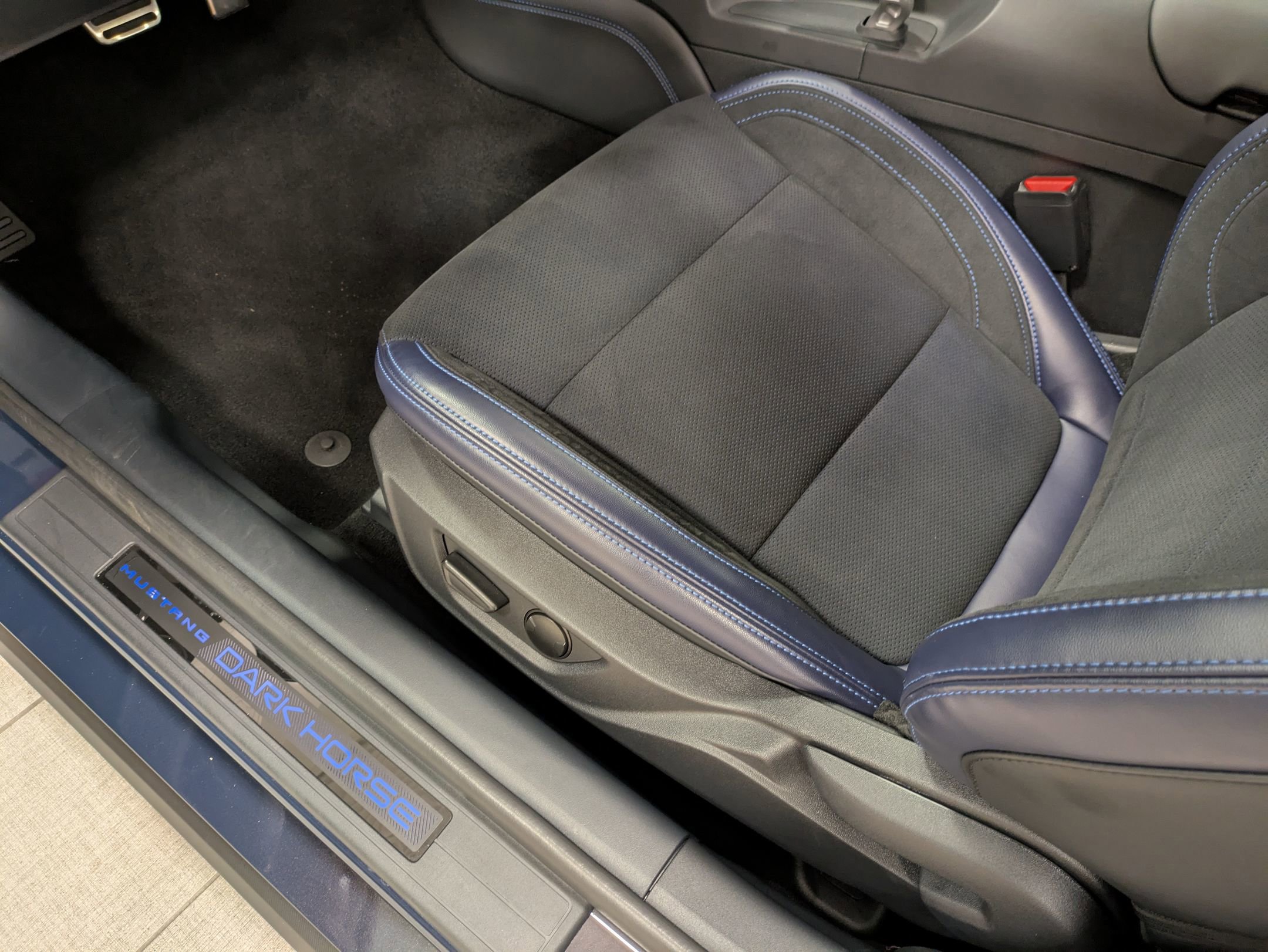 Certified 2024 Ford Mustang Dark Horse image 13