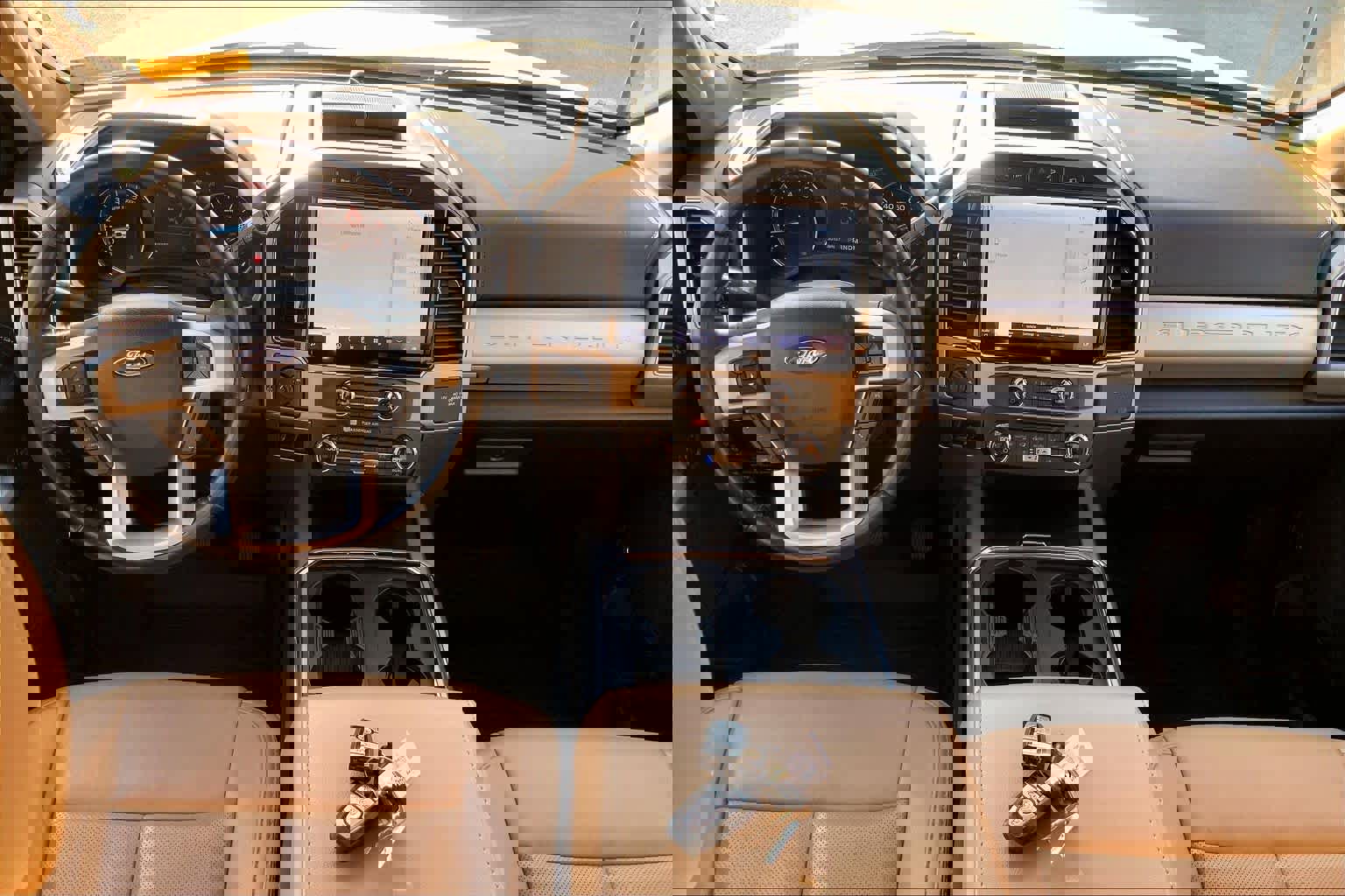 Certified 2022 Ford F250 Lariat w/ Lariat Ultimate Package image 14