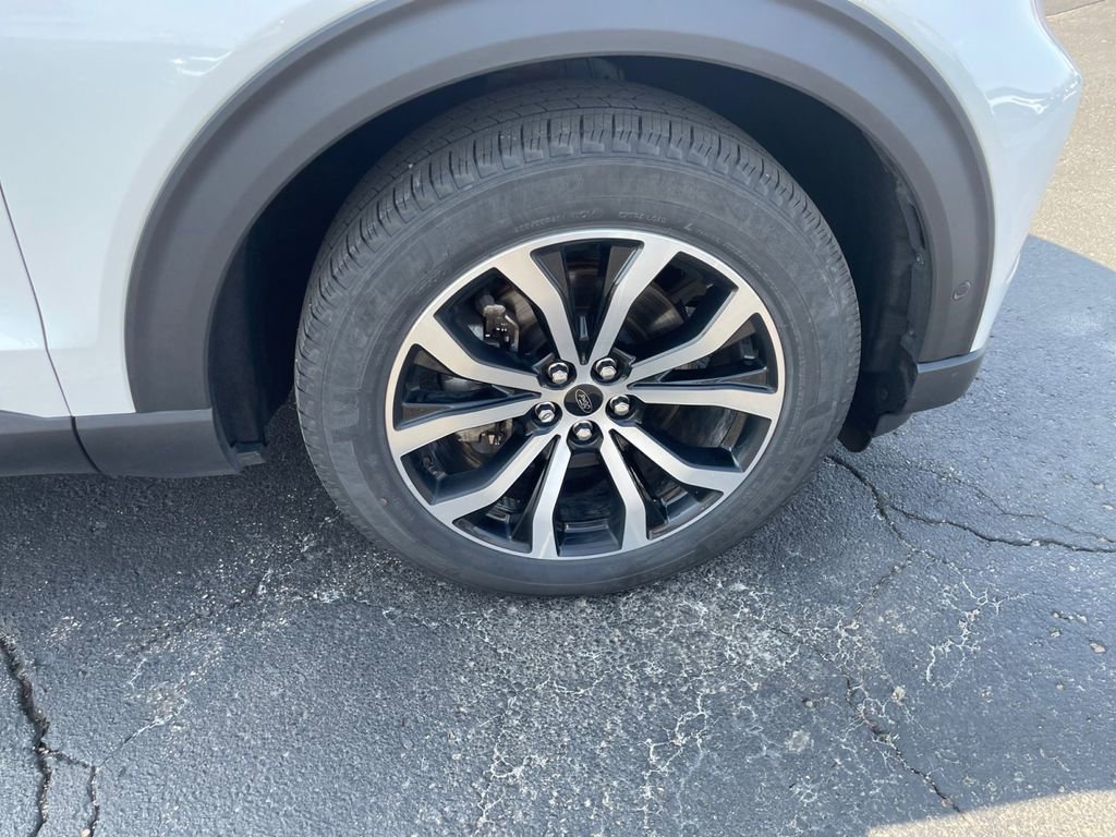 Certified 2020 Ford Explorer ST w/ Premium Technology Package image 9