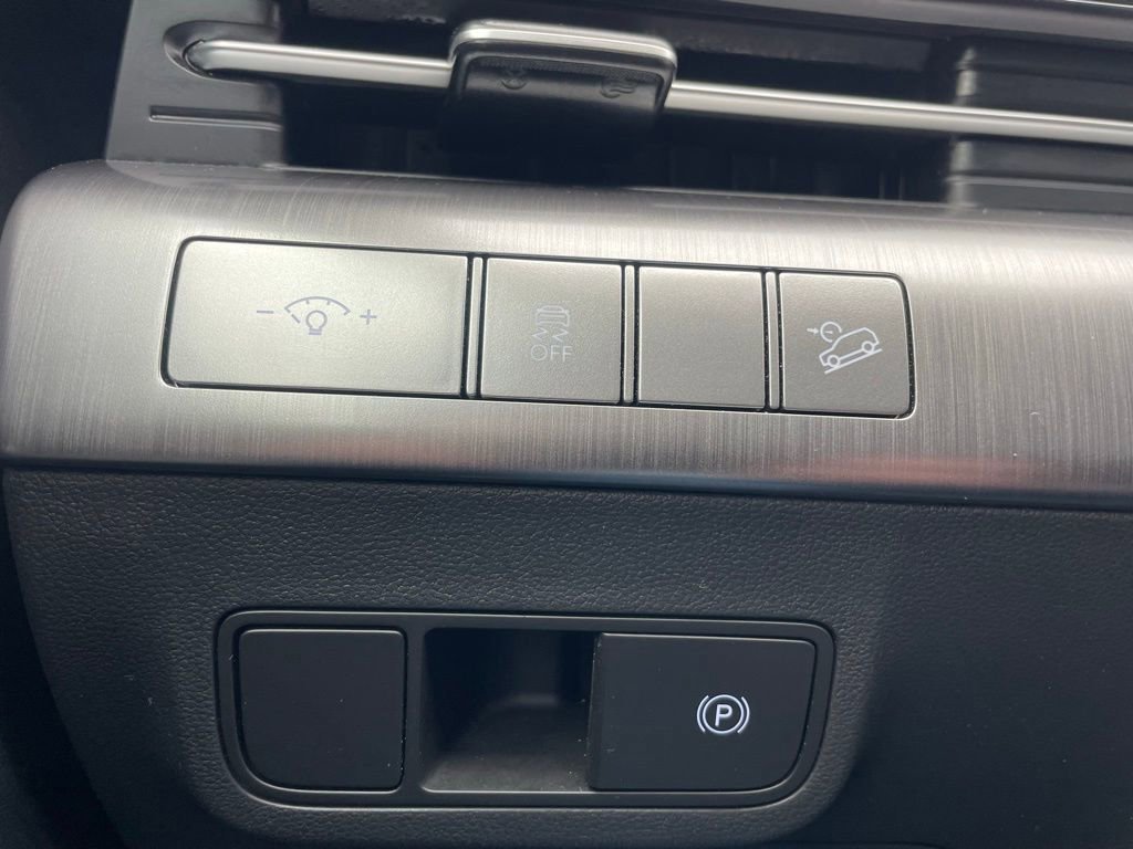 Used 2025 Hyundai Kona SEL image 20