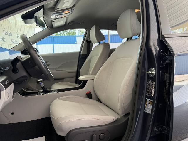 Used 2024 Hyundai Kona SEL FWD image 6