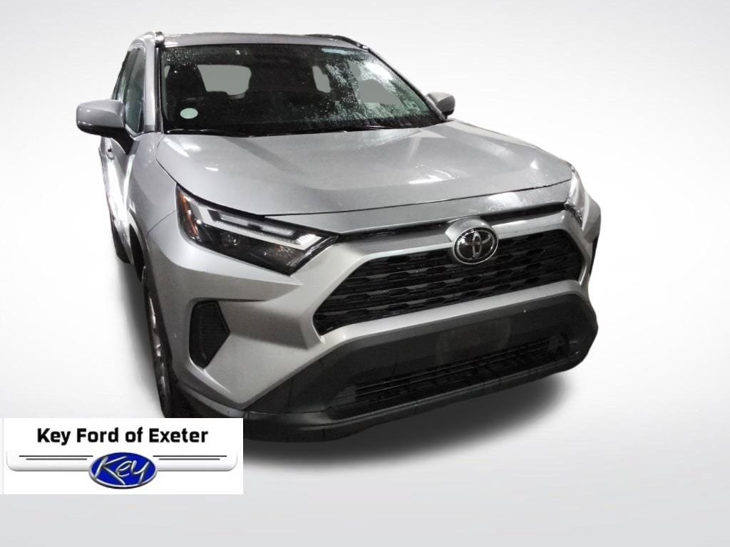 Used 2024 Toyota RAV4 XLE w/ Weather Package AWD/4WD image 3