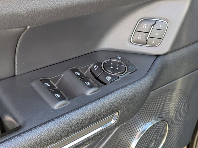 Certified 2024 Ford Expedition XLT image 19