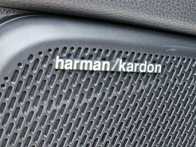 Used 2025 Kia Soul GT-Line w/ GT-Line Technology Package image 17