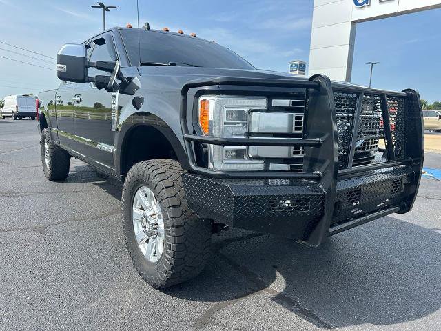 Certified 2019 Ford F250 Platinum w/ Platinum Ultimate Package AWD/4WD image 2