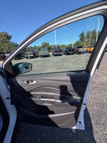 Certified 2018 Ford Escape SEL w/ SEL Sport Appearance Package AWD/4WD image 19