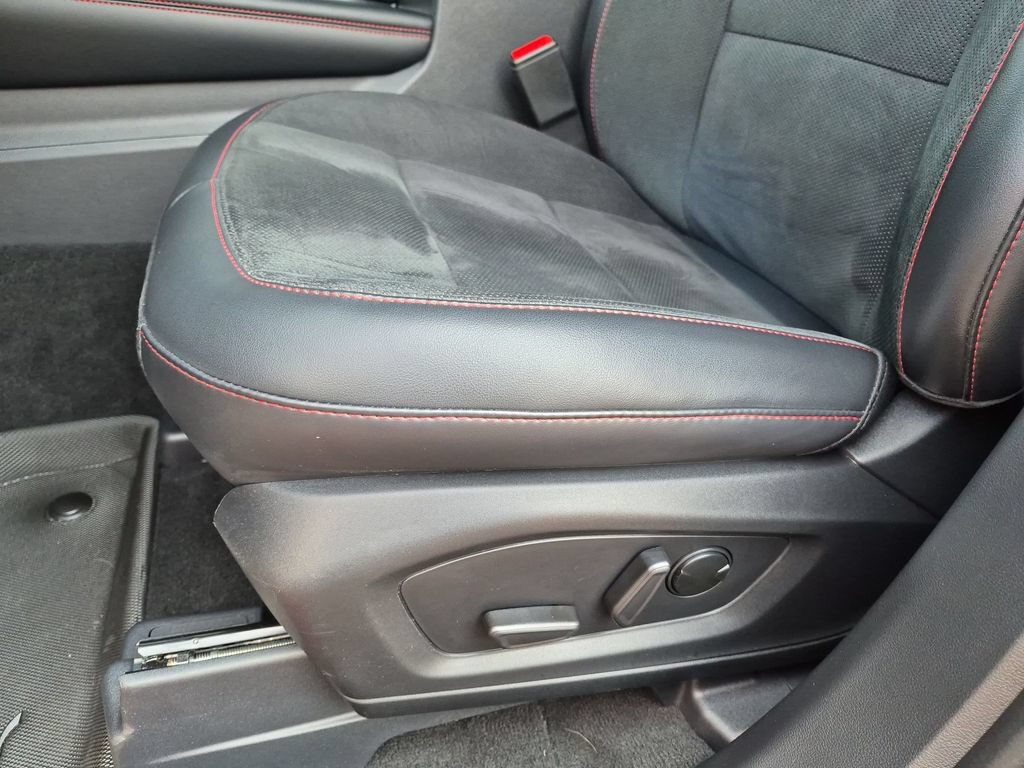 Certified 2025 Ford Explorer ST AWD/4WD image 22