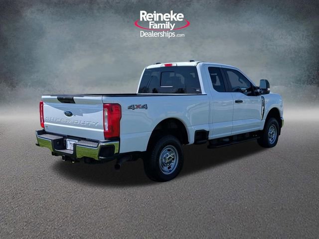 Certified 2024 Ford F250 XL w/ XL Chrome Package AWD/4WD image 3