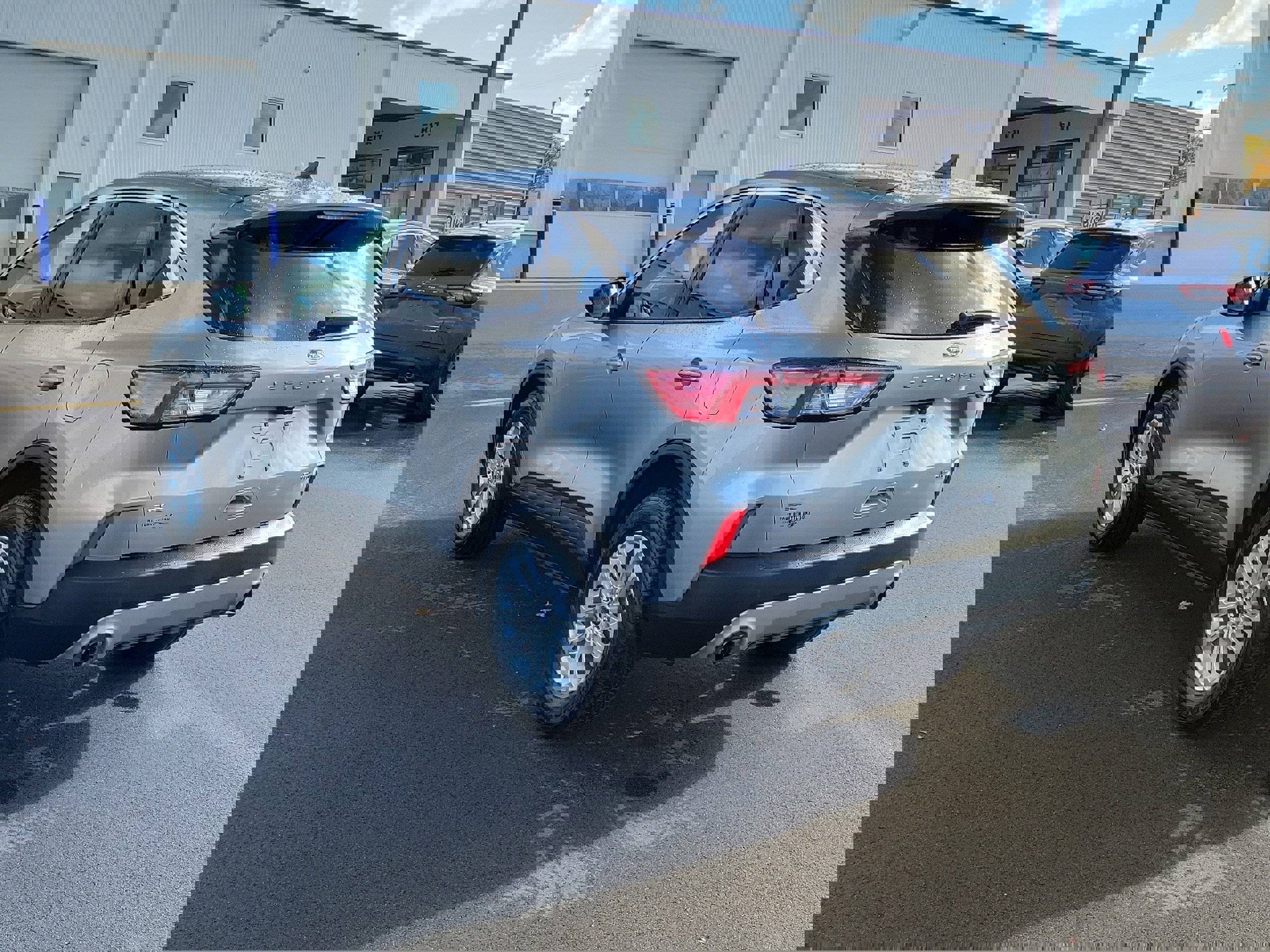 Certified 2022 Ford Escape SE w/ Convenience Package image 2