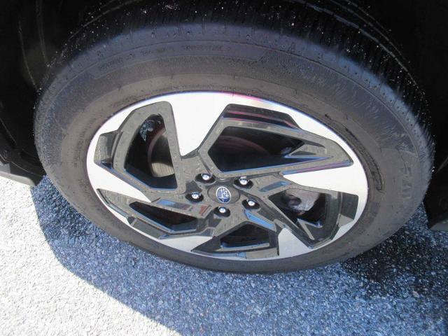 Used 2024 Subaru Crosstrek 2.5i Limited AWD/4WD image 12