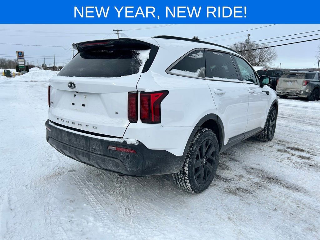 Used 2021 Kia Sorento S w/ Panoramic Sunroof Package image 6