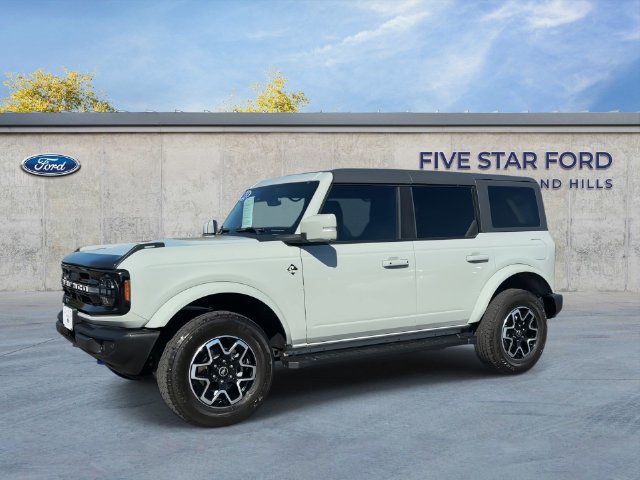 Certified 2023 Ford Bronco Outer Banks AWD/4WD image 4
