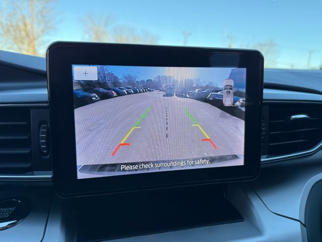 Certified 2022 Ford Explorer XLT w/ Equipment Group 202A image 18