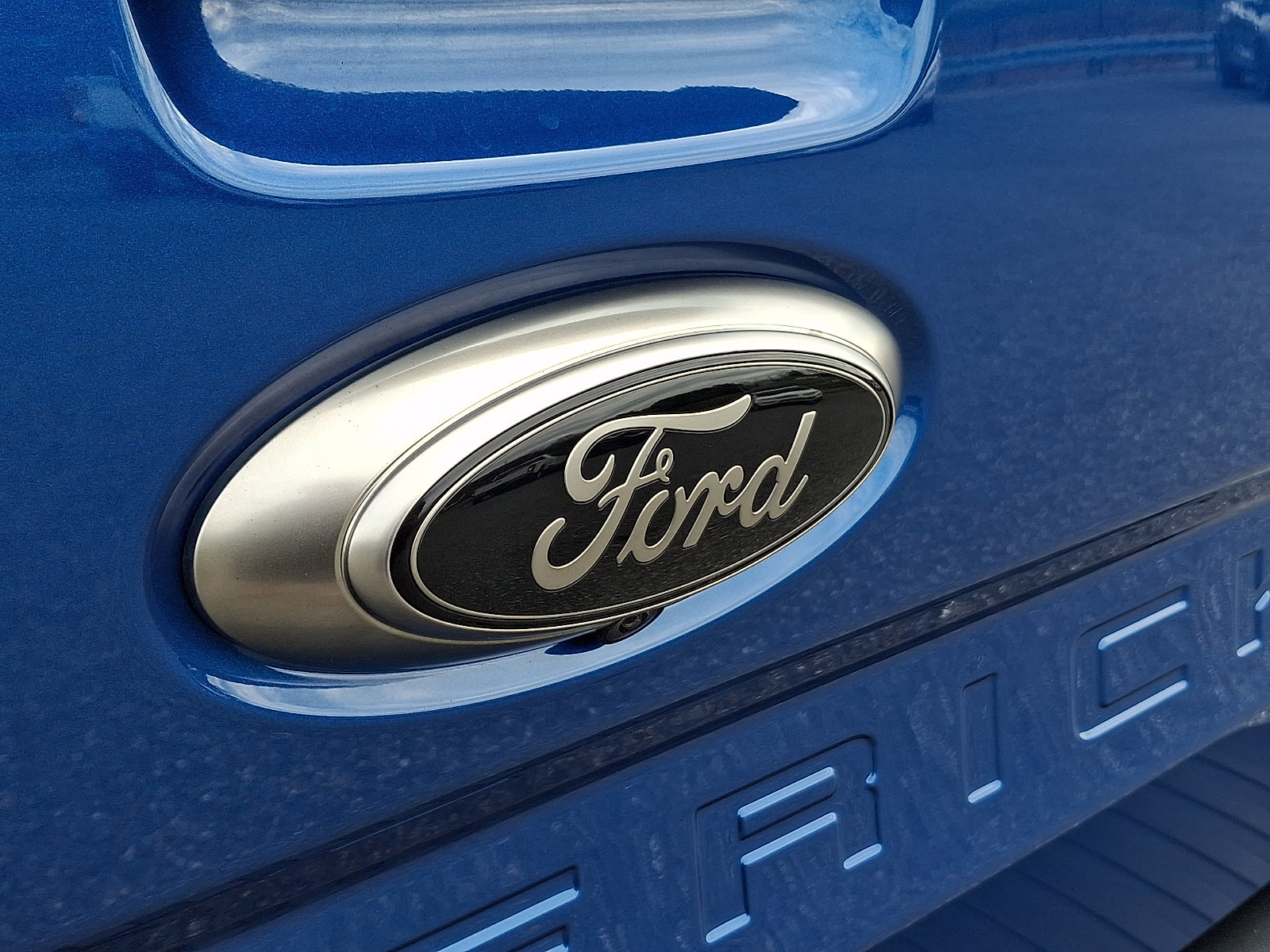 Certified 2024 Ford Maverick Lariat w/ Black Appearance Package FWD image 28