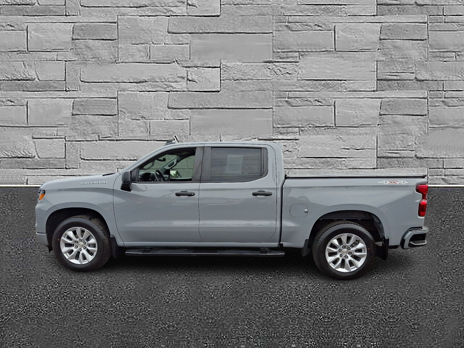 Used 2024 Chevrolet Silverado 1500 Custom AWD/4WD image 6