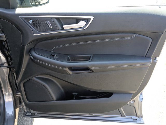 Certified 2023 Ford Edge Titanium AWD/4WD image 35