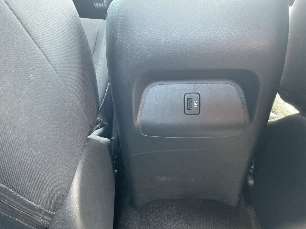 Used 2024 Nissan Sentra SV FWD image 22
