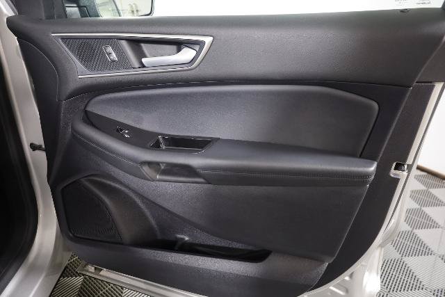 Certified 2019 Ford Edge SEL w/ Equipment Group 201A AWD/4WD image 36