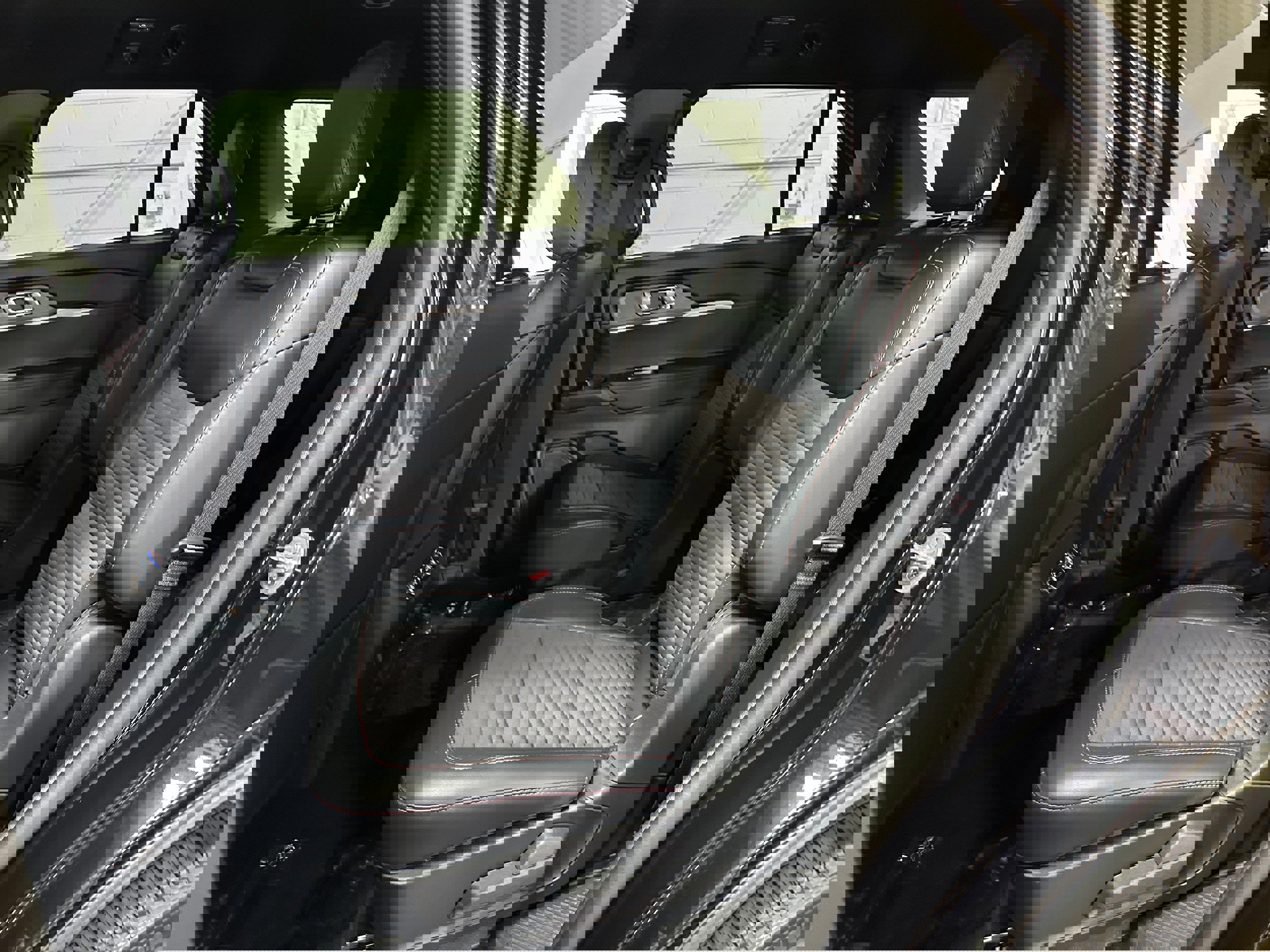 Certified 2025 Ford Explorer ST-Line image 12