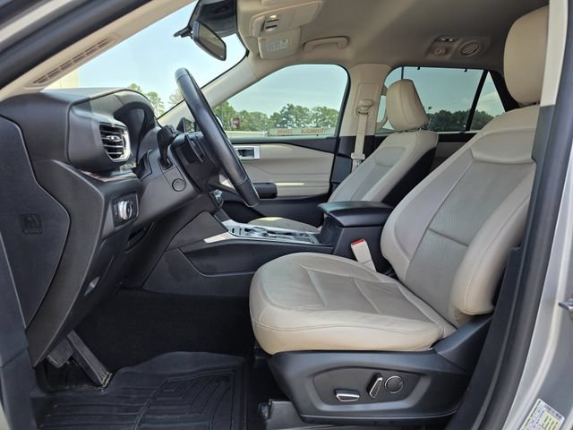 Certified 2020 Ford Explorer Limited RWD image 12