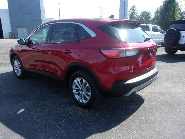 Certified 2022 Ford Escape SE w/ Convenience Package image 3