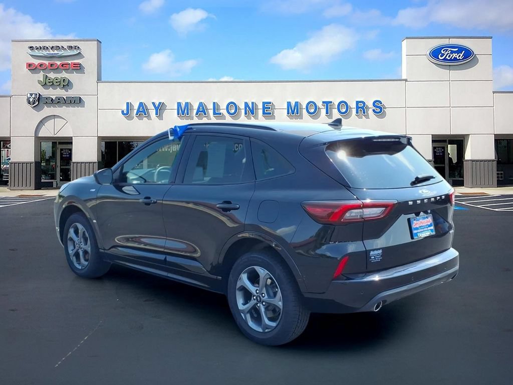 Certified 2024 Ford Escape ST-Line Select w/ Tech Pack #1 AWD/4WD image 5