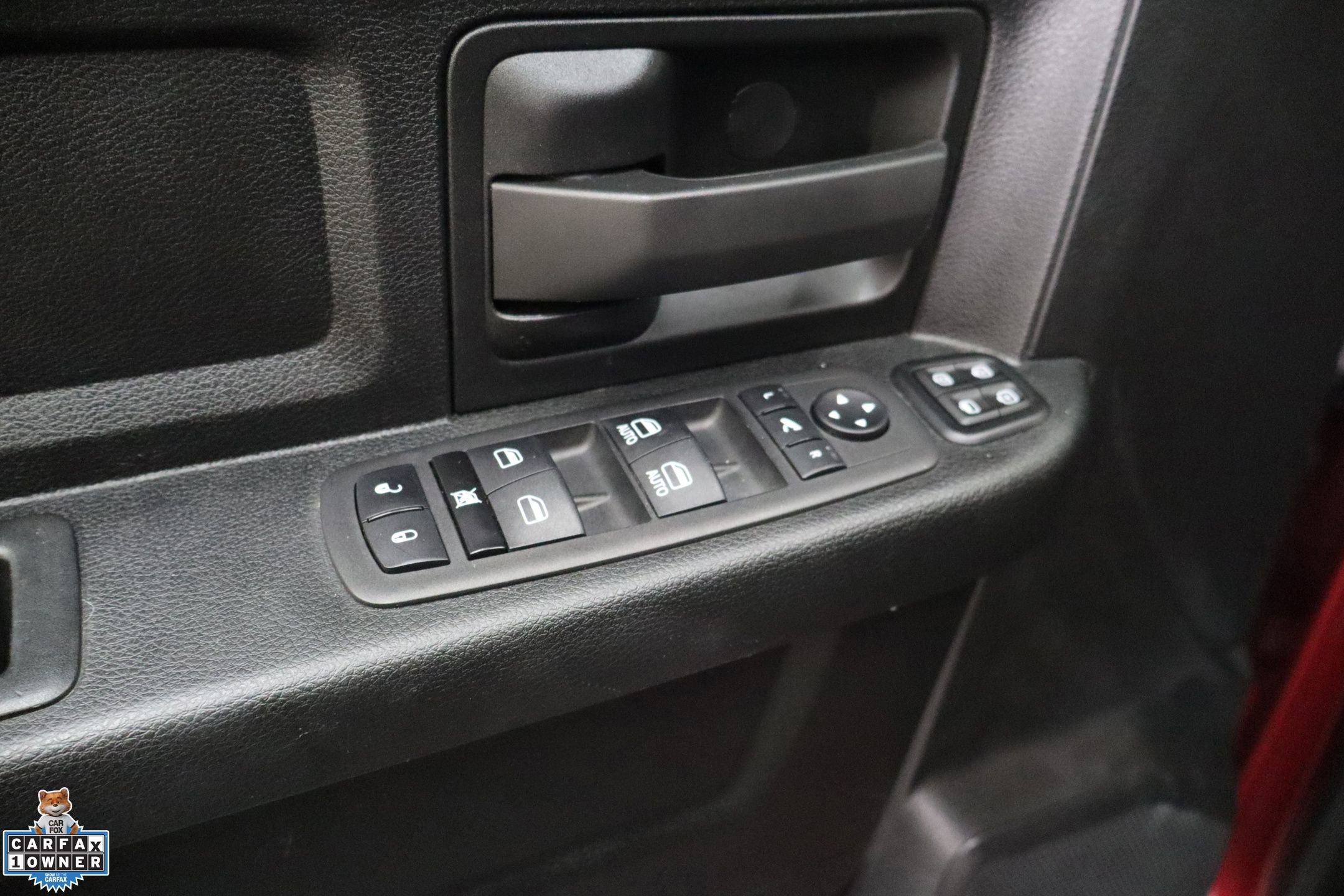 Used 2024 RAM 2500 Tradesman w/ Chrome Appearance Group image 21