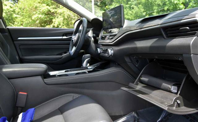 Used 2023 Nissan Altima 2.5 SL AWD/4WD image 28
