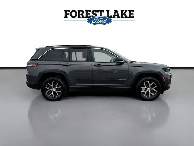 Used 2023 Jeep Grand Cherokee Limited AWD/4WD image 8