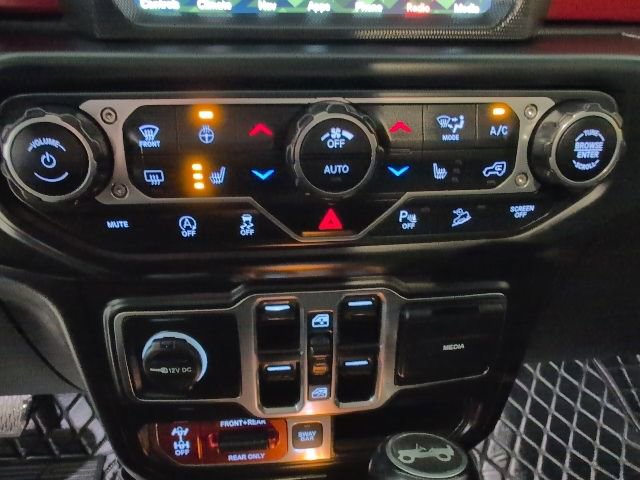 Used 2019 Jeep Wrangler Unlimited Rubicon w/ Dual Top Group AWD/4WD image 24