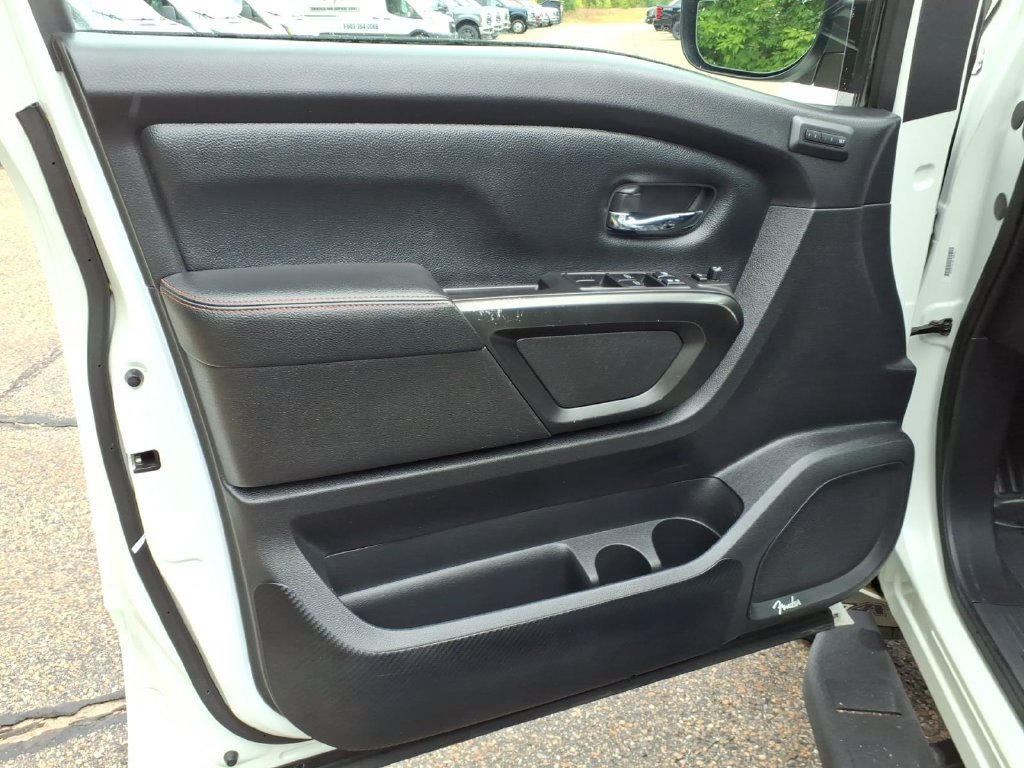 Used 2021 Nissan Titan PRO-4X w/ Pro-4x Convenience Package AWD/4WD image 23