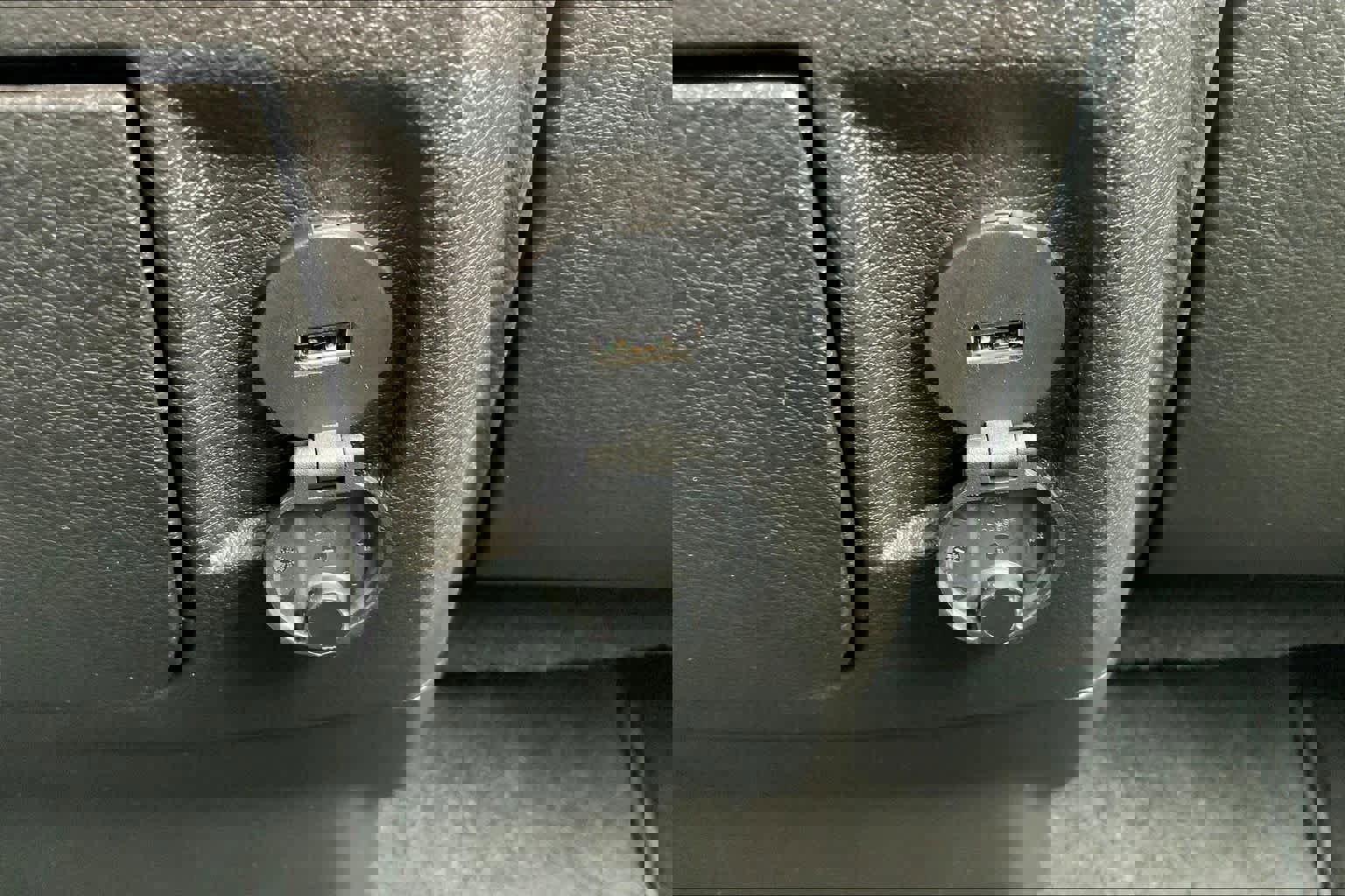 Used 2024 RAM 1500 Classic Warlock image 32