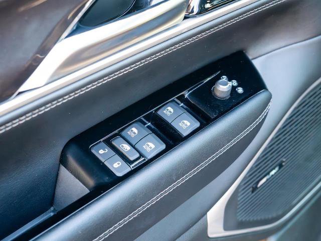 Used 2023 Jeep Wagoneer BASE w/ Convenience Group I image 15