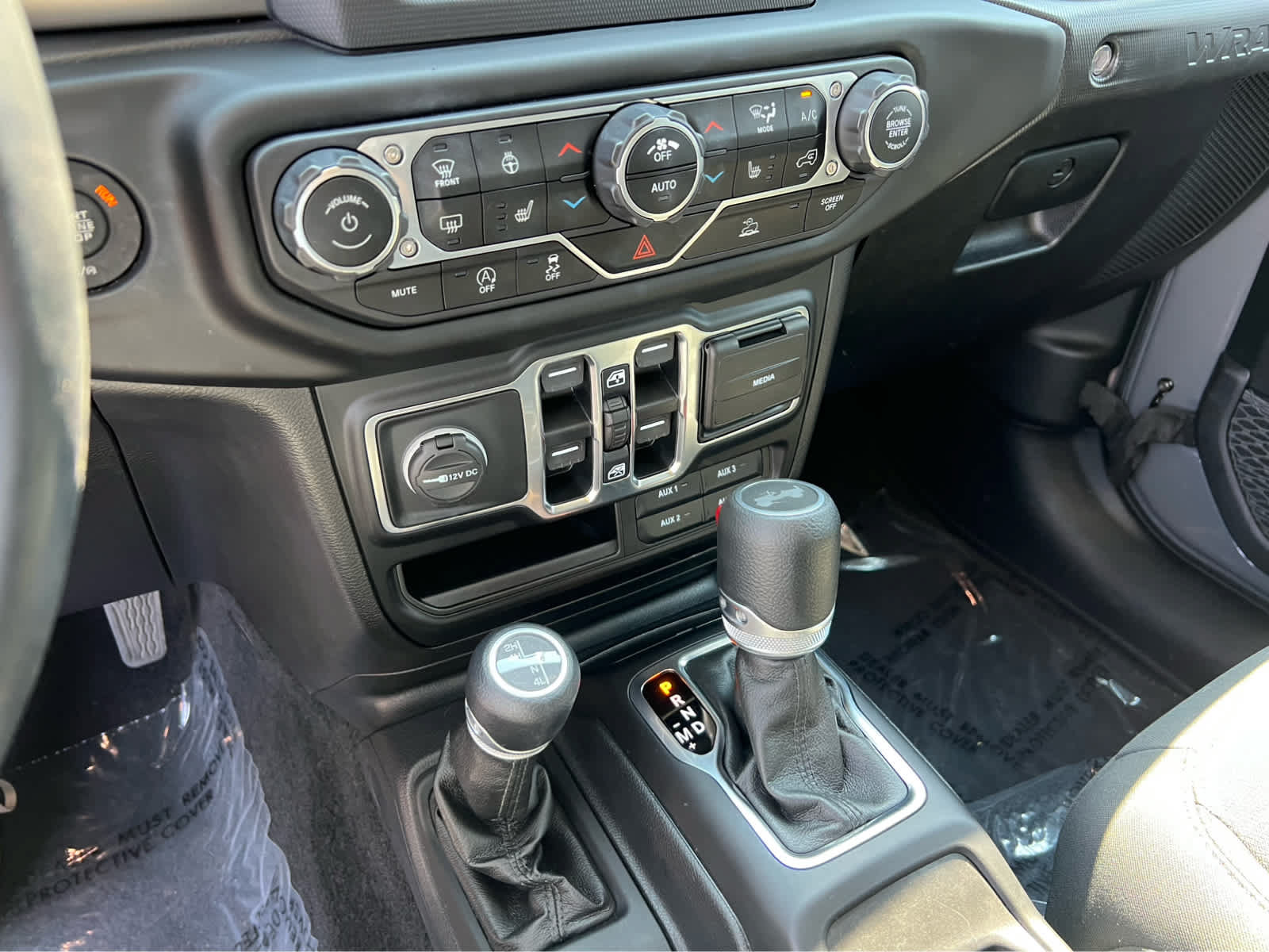 Used 2021 Jeep Wrangler Unlimited Sport AWD/4WD image 37