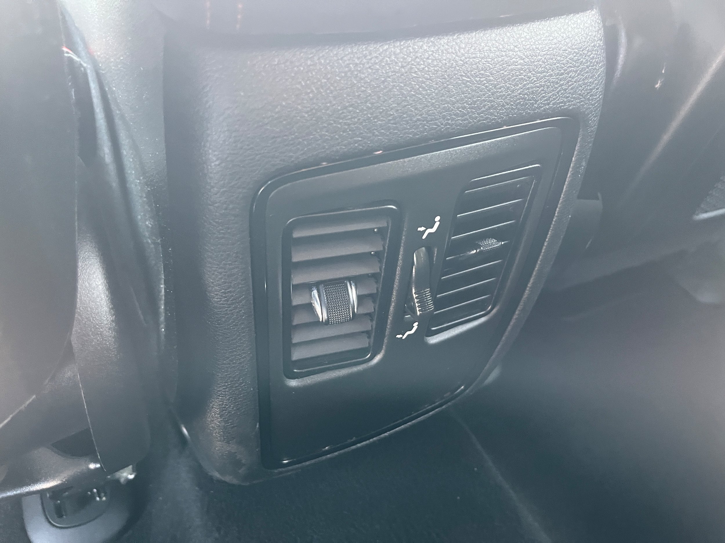 Used 2023 Dodge Durango R/T w/ Blacktop Package AWD/4WD image 11