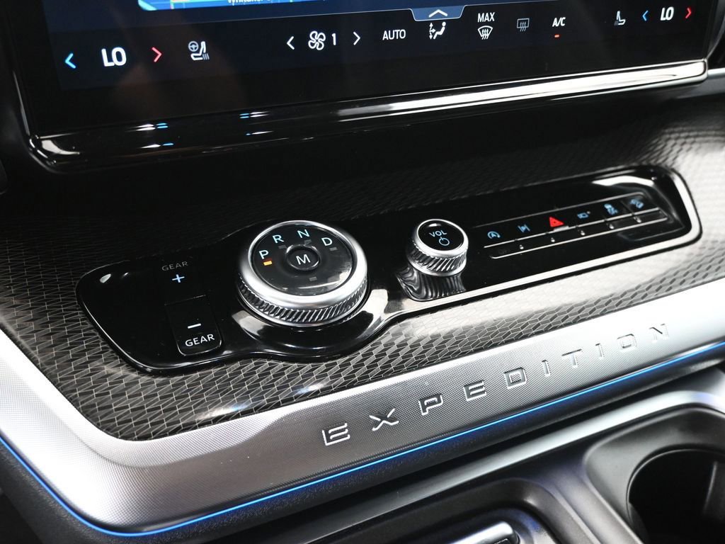 Certified 2025 Ford Expedition Max Platinum w/ Stealth Performance Package image 54