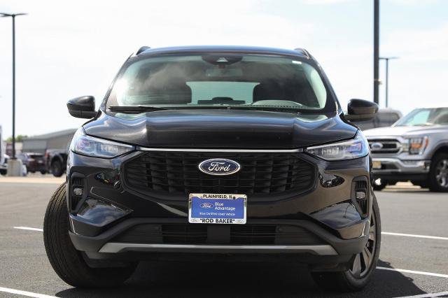 Certified 2025 Ford Escape Platinum AWD/4WD image 2