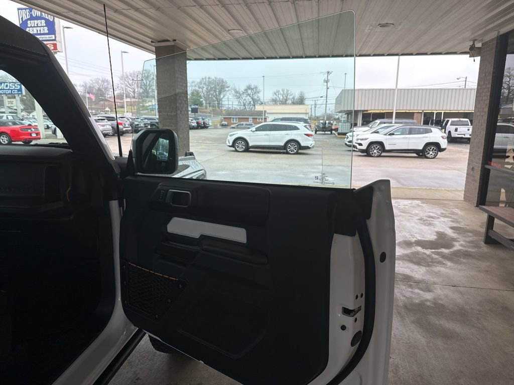 Certified 2024 Ford Bronco Badlands w/ Sasquatch Package image 17