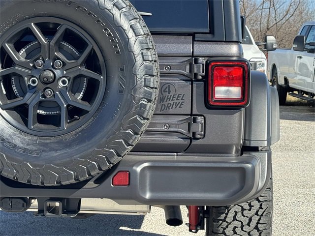 Used 2025 Jeep Wrangler Willys image 8