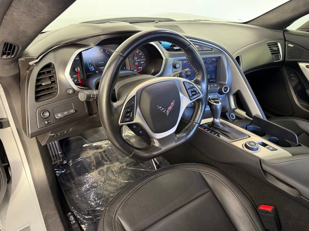Used 2019 Chevrolet Corvette Stingray Coupe RWD image 13