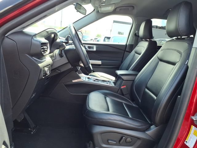 Certified 2023 Ford Explorer XLT w/ Equipment Group 202A AWD/4WD image 20