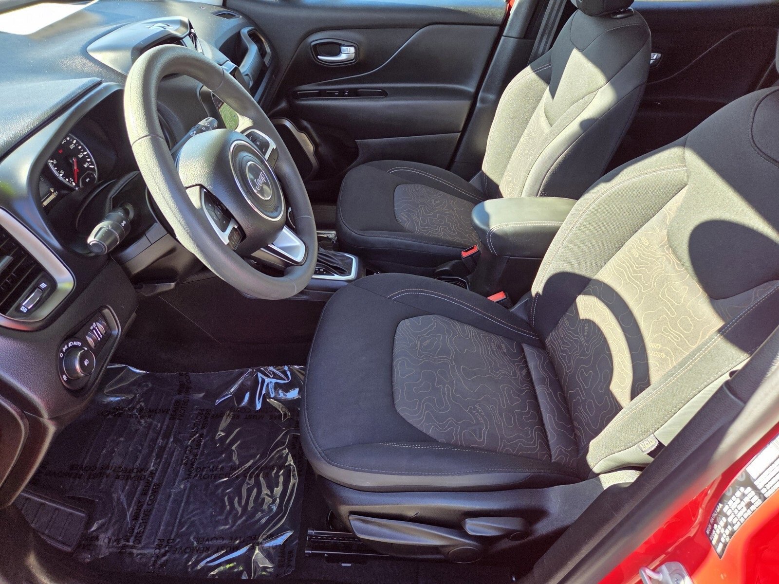 Used 2023 Jeep Renegade Latitude image 10