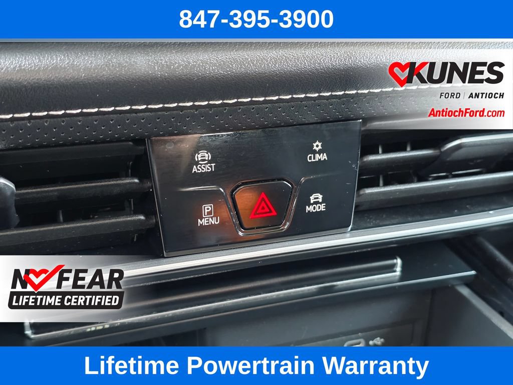 Used 2024 Volkswagen Atlas SE AWD/4WD image 37