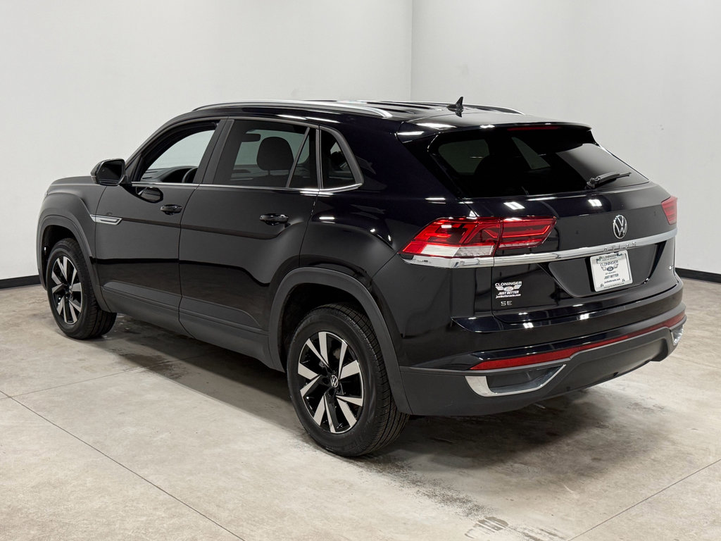 Used 2023 Volkswagen Atlas Cross Sport SE image 6